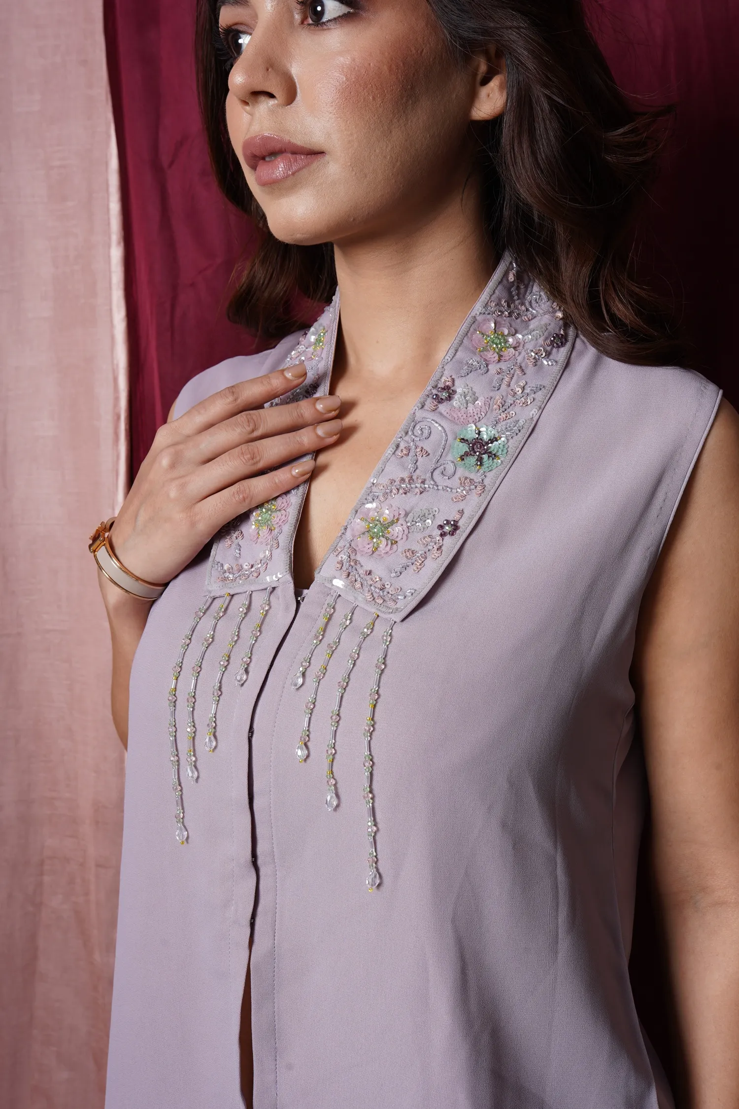 Lavender Collar Bloom